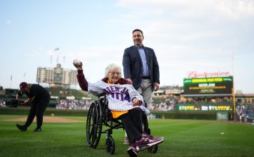 Száznégy éves szerzetesé volt a kezdődobás