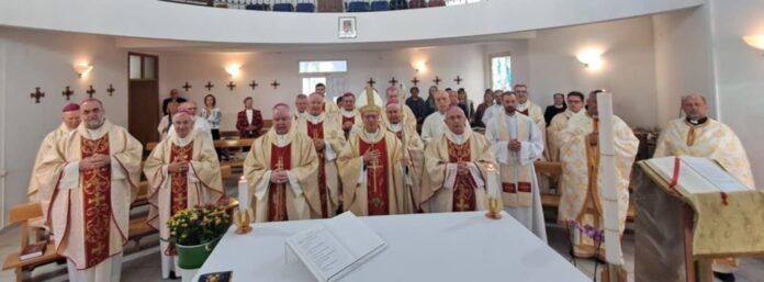 Messenger_creation_F7FE73A1-2D37-4A3A-B924-074DD0A5E326