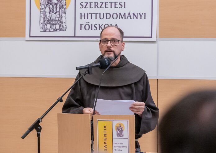 sapientia rektora