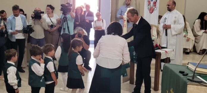 Messenger_creation_4FA6EE6E-4FAC-4B28-AF4F-837B9C7E592C