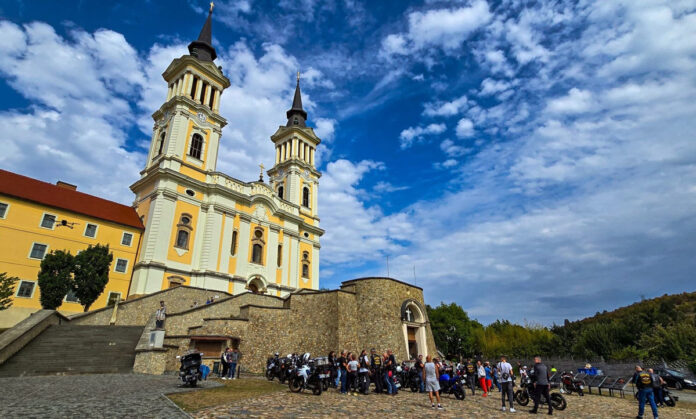 motoros zarándoklat