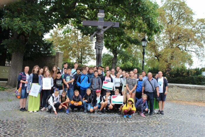 Messenger_creation_F6A51436-F92F-4256-A255-4A2AAAD8949F