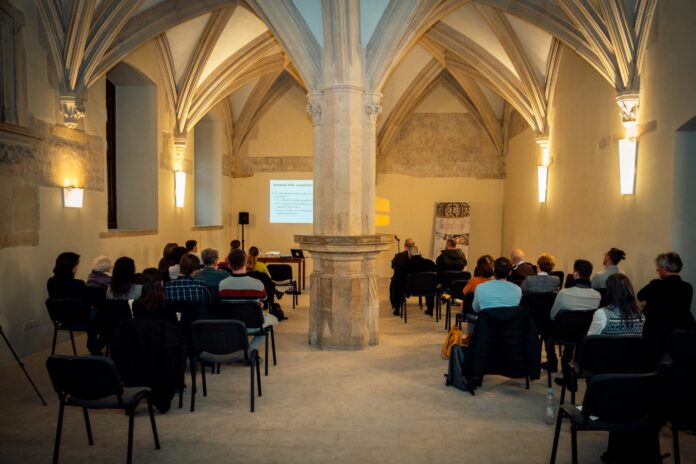 Messenger_creation_CDCEB9E6-4A60-4324-90DB-7ACB48BBD036