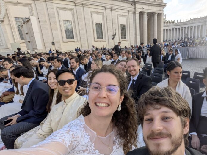 audiencia (5) (Medium)