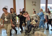 Gyermekzsivaj az idősotthonban