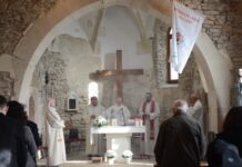 Az odaszenteltség másokat is Istenhez vezet – ünnepre gyűltek össze Kajántón