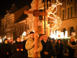 Törjön út! Adventi dicsőítő imaestet tartottak Szatmárnémetiben