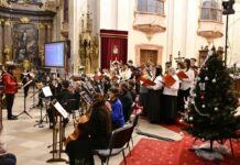 A Harmonia Christi kórus karácsonyi koncertje a Szent György-székesegyházban karácsonyi koncert