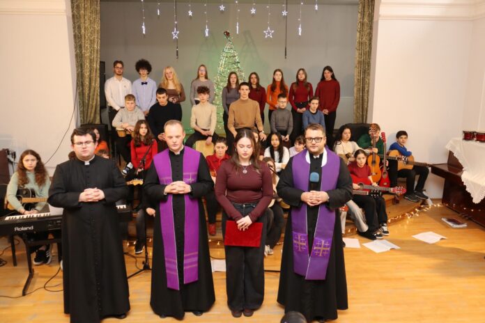 megtelt-a-ham-janos-sportudvar-megteltek-a-szivek-3