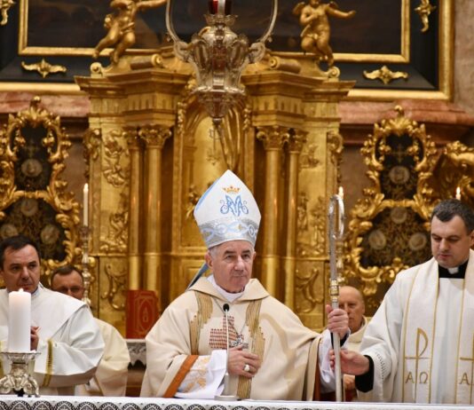 Hálaadó szentmise Pál József Csaba püspök 70. születésnapja alkalmából