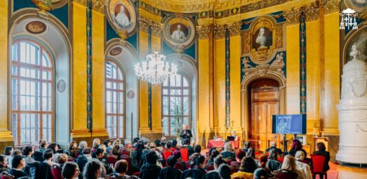 A nevelés az élet szolgálata. Szakmai továbbképző hitoktatóknak, pedagógusoknak