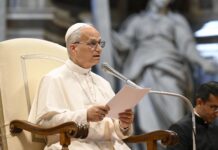 Leó pápa a katolikus médiához: Erősítsük fel a megbékélés hangjait, fegyverezzük le a szíveket