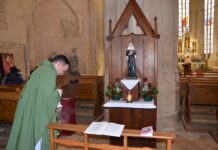 Megáldották Szent Rita szobrát a Szent Mihály-templomban