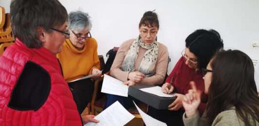 Demensgondozás: zárt osztálytól a méltóság megtartásáig