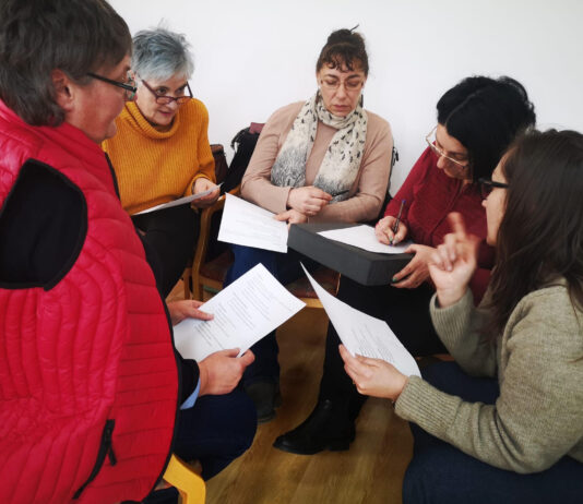 Demensgondozás: zárt osztálytól a méltóság megtartásáig