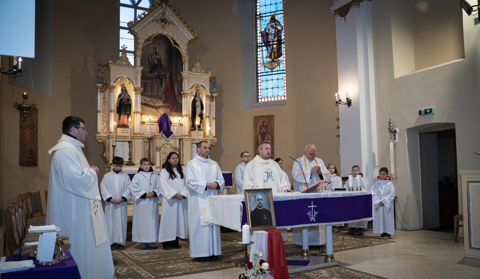 Fekete János vértanú plébánosra emlékeztek Gelencén