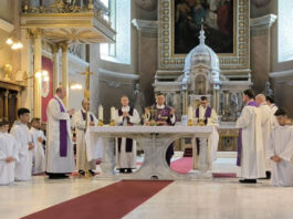 A békéért imádkoztak a szatmári székesegyházban