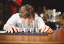 Senkit nem lehet kívülről „megjavítani”