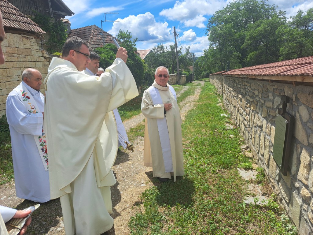 Ferences „hangulatú” templombúcsú Kidében
