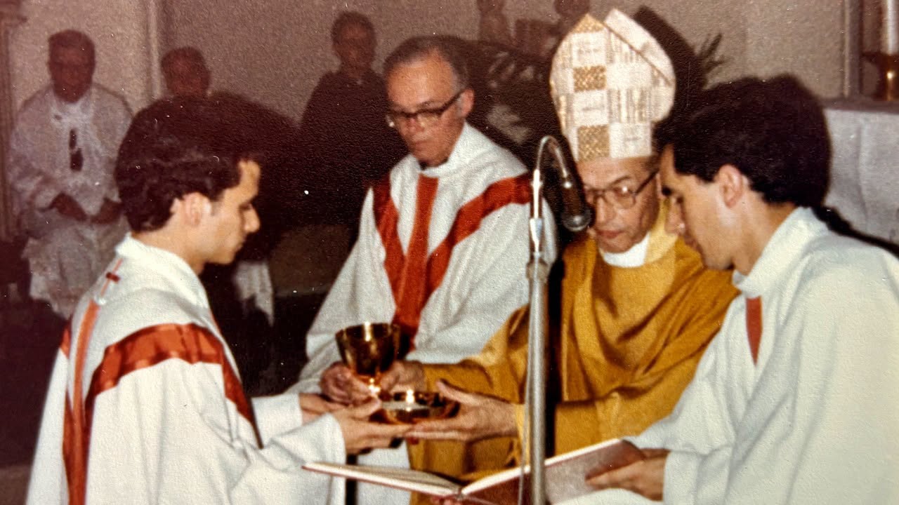 leo papa 44_01