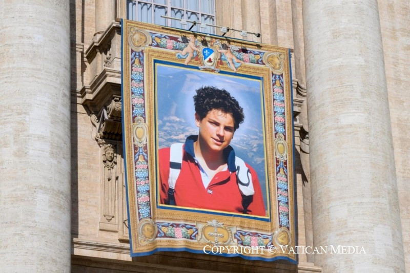 Szent Carlo Acutis, az Eucharisztia szentje